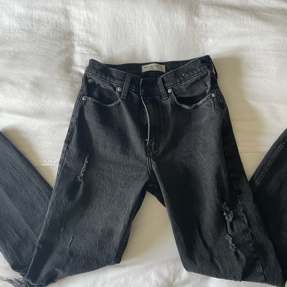 High Waisted Mom jeans - Abercrombie & Fitch - Picture 2 of 4